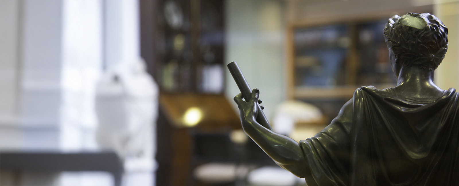 Statue in Heritage Centre - Promo